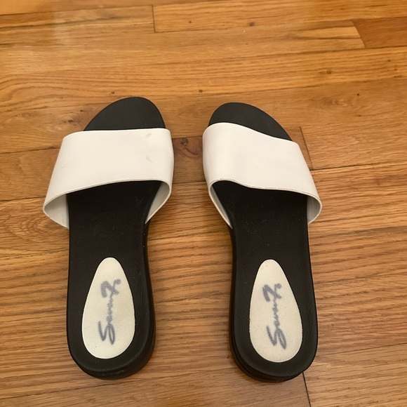 Seven7 Women's White Slide Sandals Size 9 - Picture 2 of 8